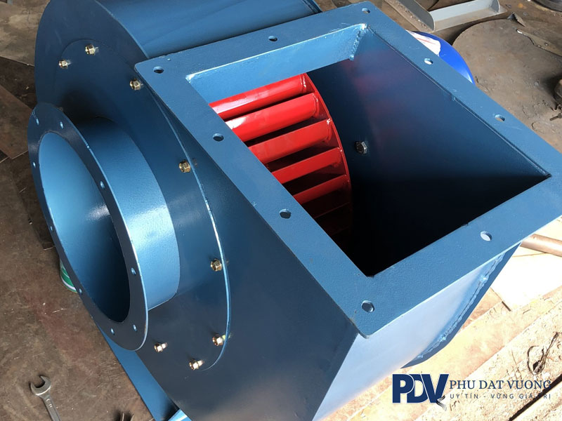 thong-so-cot-ap-quat-ly-tam-phudatvuong