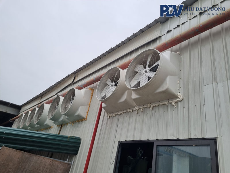 Tieu-chuan-bo-tri-quat-hut-cong-nghiep-dat-chuan-phudatvuong