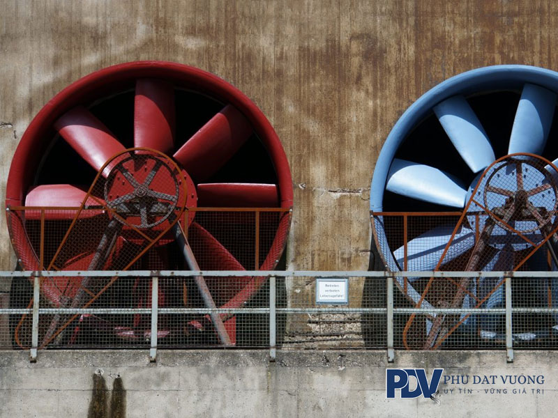 Ung-dung-cua-bien-tan-trong-he-thong-quat-cong-nghiep-phudatvuong