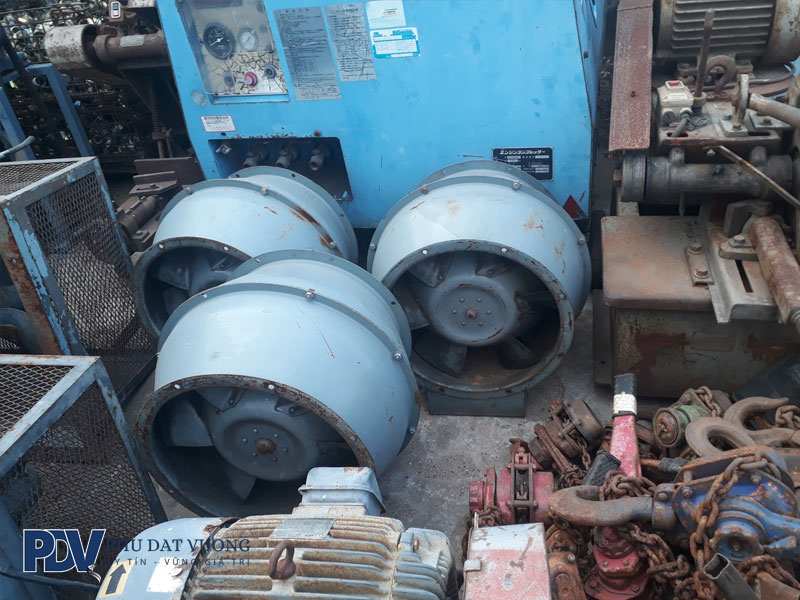 Huong-dan-chon-quat-hut-cong-nghiep-nhat-bai-phudatvuong