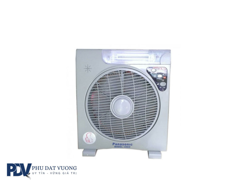 Quat-tich-dien-panasonic-phudatvuong