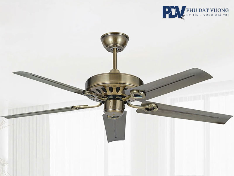 Quat-tran-co-ton-dien-khong-phudatvuong